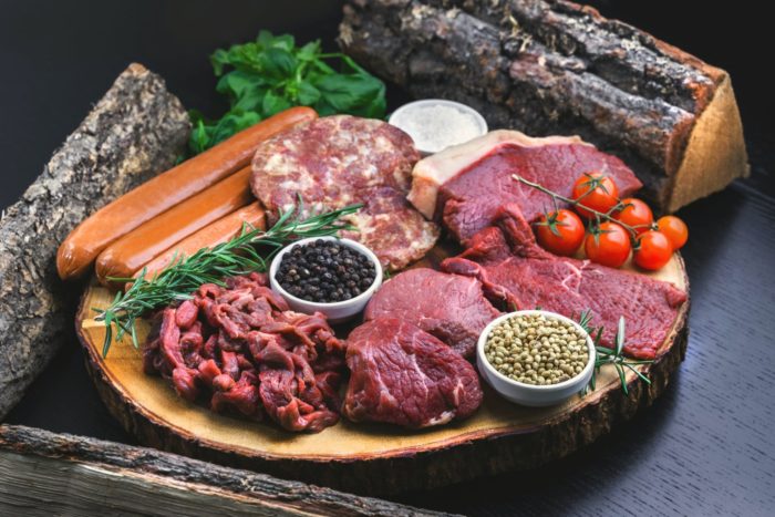 assiette de viandes rouges
