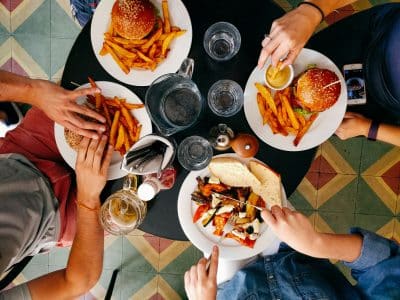 De la viande majoritairement importée dans les assiettes des restaurants