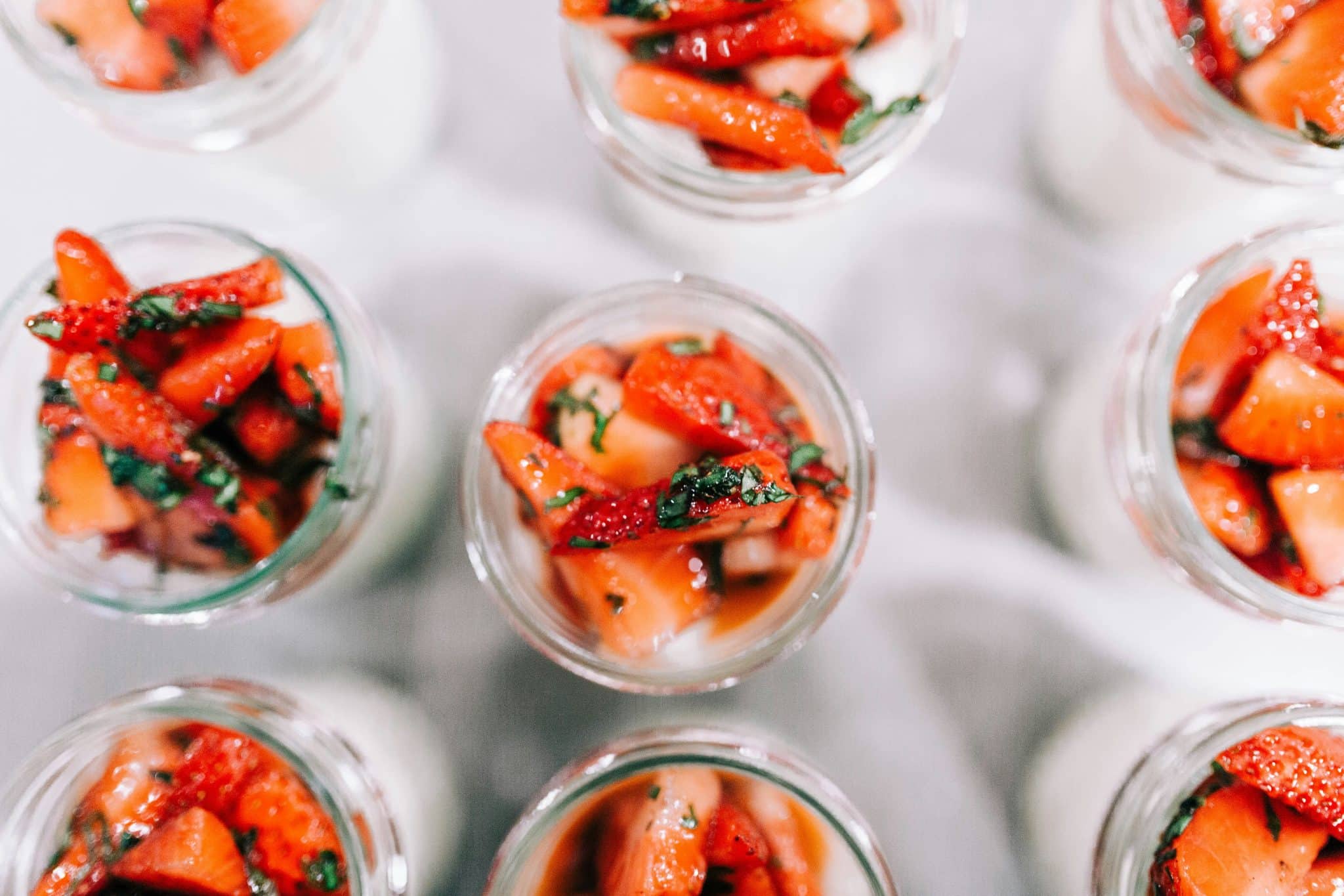 Fraises dans des verrines